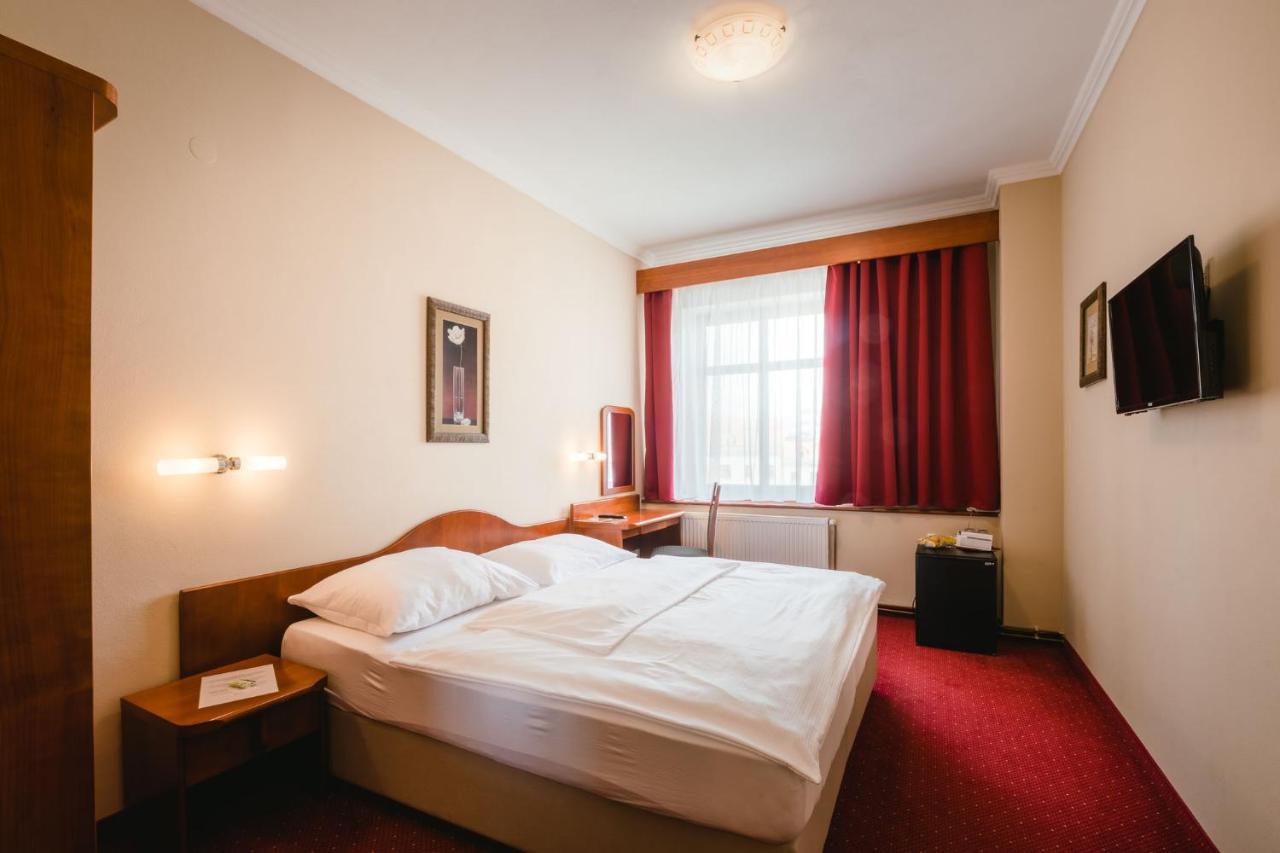 Wellness Hotel Luzan Rumburk Ngoại thất bức ảnh