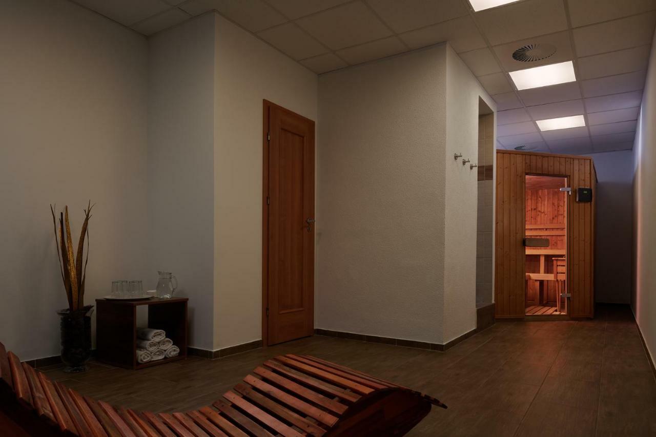 Wellness Hotel Luzan Rumburk Ngoại thất bức ảnh