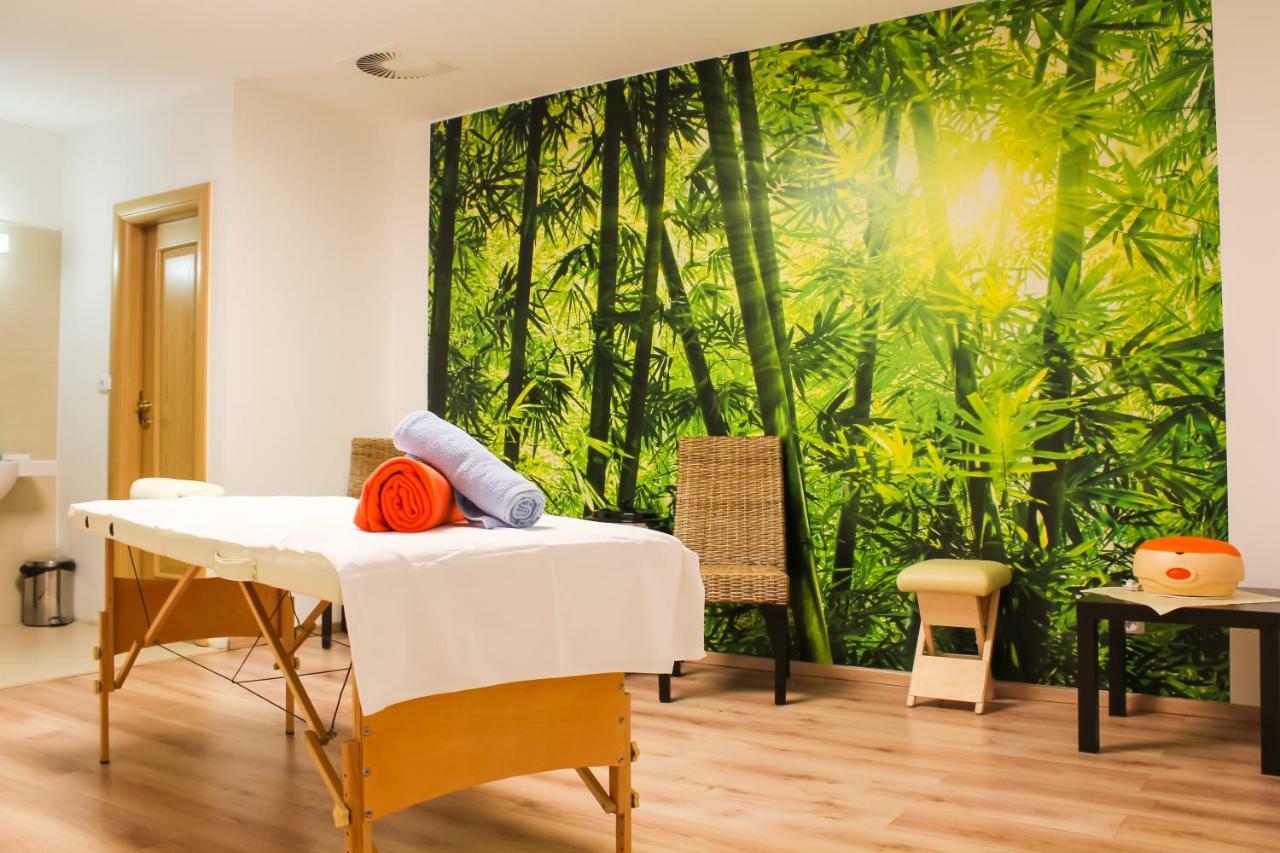 Wellness Hotel Luzan Rumburk Ngoại thất bức ảnh