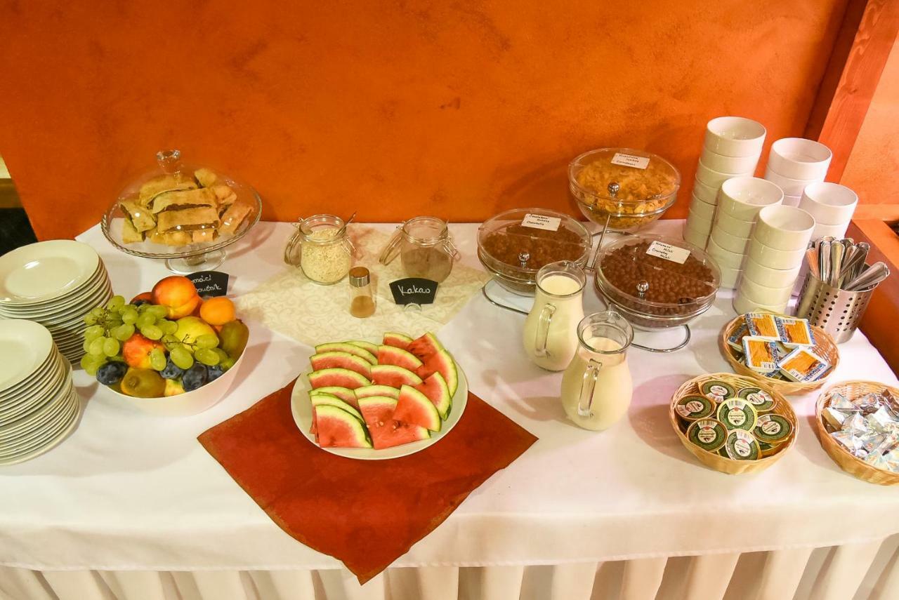 Wellness Hotel Luzan Rumburk Ngoại thất bức ảnh